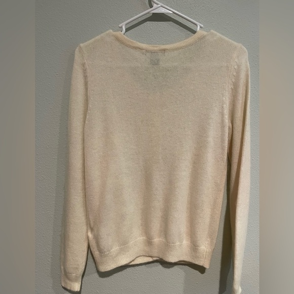 Cream H&M Basic button down sweater. Size S - Picture 5 of 5